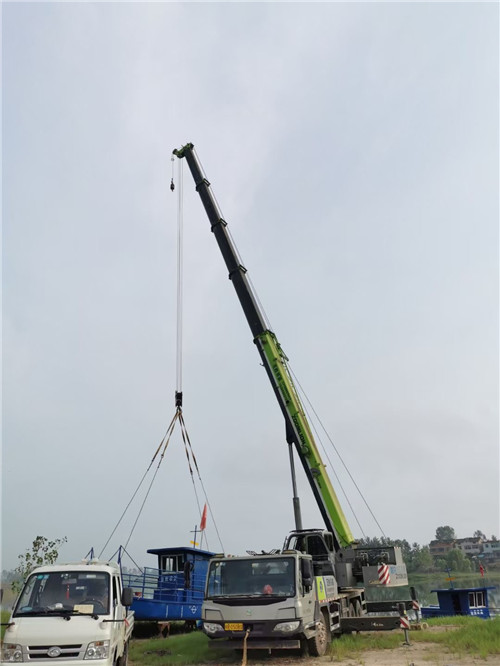 精河县桥梁建设吊装案例